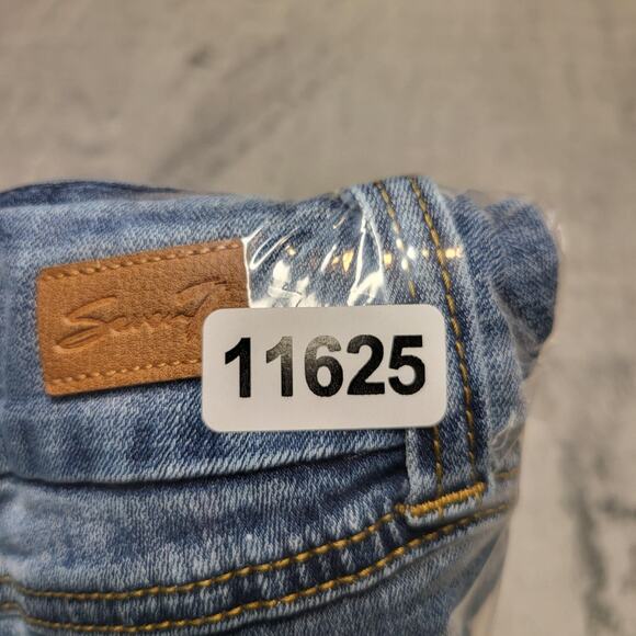 Seven7 Jeans Womens 20W Light Wash Tummyless High Rise Flare Distressed Stretch - Picture 10 of 10